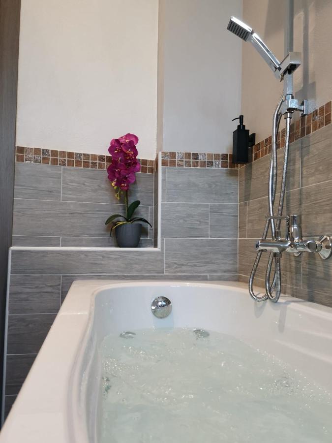 Green Guest House 오리스타노 외부 사진